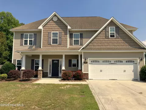 711 Opus Ct, Richlands, NC 28574