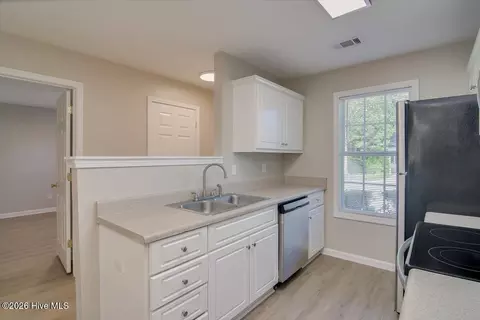Kitchen - 608 Mickelson Way, Evans, GA 30809 photo 1 of 3