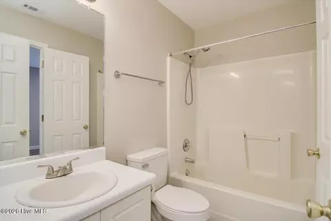 Bath - 608 Mickelson Way, Evans, GA 30809 photo 2 of 2