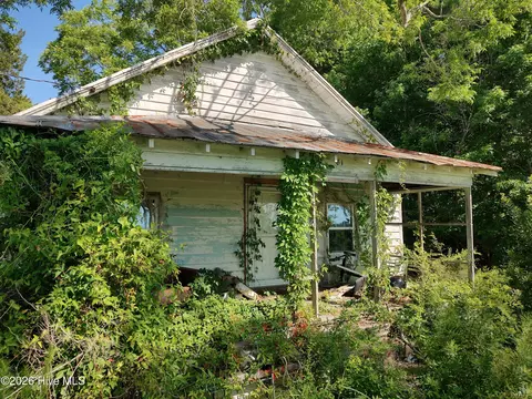 81 Griggs Rd, Vandemere, NC 28587