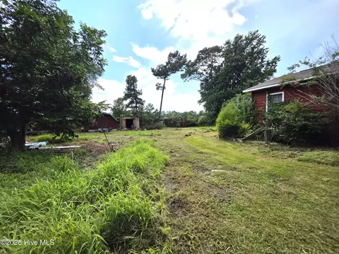 Exterior - 258 Lea Dr, Hampstead, NC 28443 photo 4 of 7