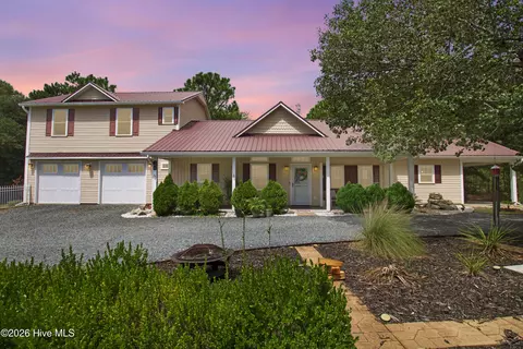 105 Stump Sound Church Rd, Holly Ridge, NC 28445