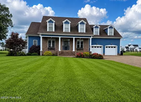 117 Pelican Pointe Dr, Elizabeth City, NC 27909
