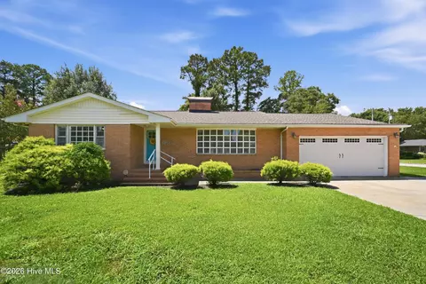 319 Doris Ave E, Jacksonville, NC 28540