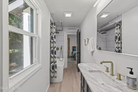 Bath - 515 2nd Ave, Augusta, GA 30904 photo 2 of 2