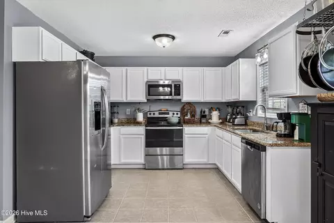 Kitchen - 103 Gamble Way, Hubert, NC 28539 photo 2 of 5