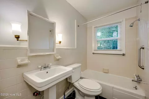 Bath - 2030 Mcdowell St, Augusta, GA 30904 photo 1 of 1