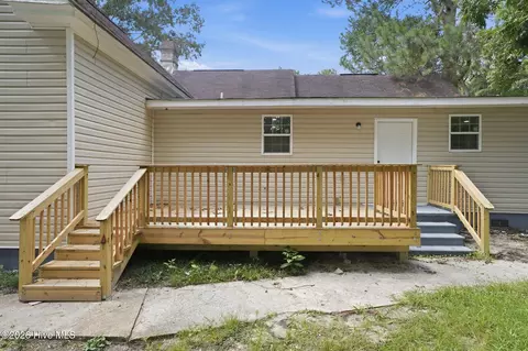 Exterior - 211 E Williamson St, Mount Olive, NC 28365 photo 9 of 9