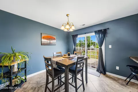 Dining - 302 Springcreek Ct, Hubert, NC 28539 photo 1 of 4