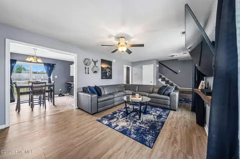 Living - 302 Springcreek Ct, Hubert, NC 28539 photo 2 of 2