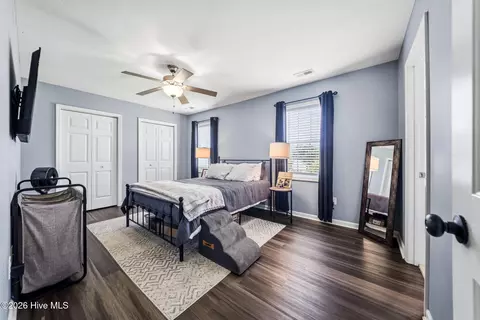 Bedroom - 302 Springcreek Ct, Hubert, NC 28539 photo 1 of 7