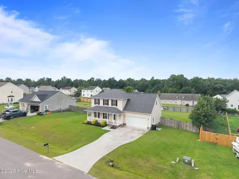 View/Area - 302 Springcreek Ct, Hubert, NC 28539 photo 2 of 11