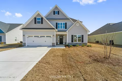 617 Blue Falcon Ct, Jacksonville, NC 28546