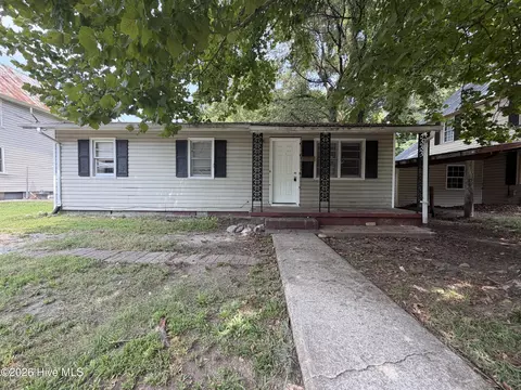 706 Anderson St, Elizabeth City, NC 27909