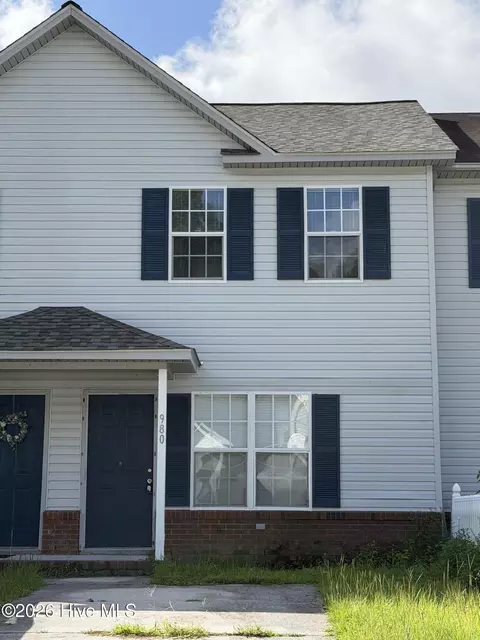 980 W Pueblo Dr, Jacksonville, NC 28546