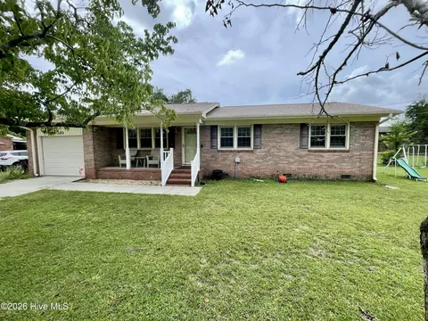 4140 Lockwood Dr, Wilmington, NC 28405