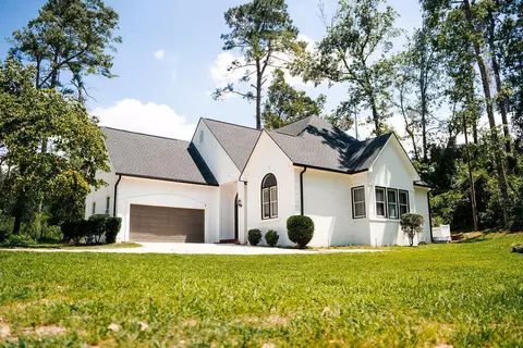 102 Barefield Dr, Hephzibah, GA 30815