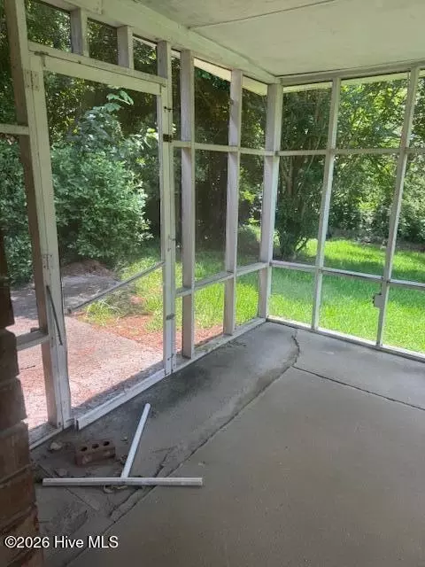 Exterior - 3176 Willow Creek Rd, Augusta, GA 30909 photo 3 of 10