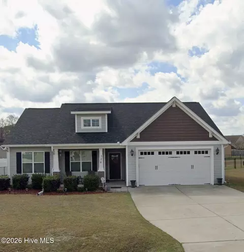 328 Stillwater Creek Dr, Goldsboro, NC 27534