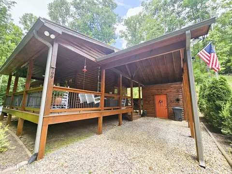 Exterior - 799 Cherokee Oaks Rd, Murphy, NC 28906 photo 4 of 22