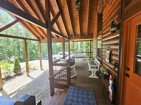 Exterior - 799 Cherokee Oaks Rd, Murphy, NC 28906 photo 9 of 22
