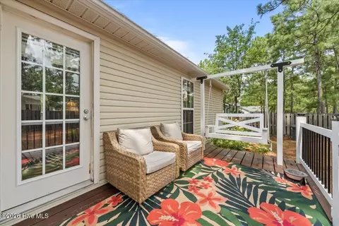 Exterior - 1395 Longleaf Dr E, Pinehurst, NC 28374 photo 4 of 4