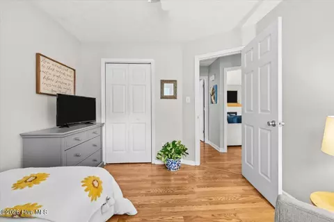 Bedroom - 1395 Longleaf Dr E, Pinehurst, NC 28374 photo 2 of 6