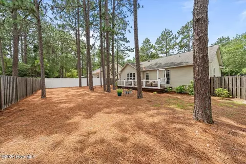Exterior - 1395 Longleaf Dr E, Pinehurst, NC 28374 photo 2 of 4