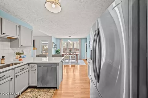Kitchen - 1395 Longleaf Dr E, Pinehurst, NC 28374 photo 2 of 4