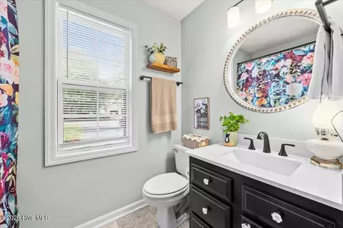 Bath - 1395 Longleaf Dr E, Pinehurst, NC 28374 photo 1 of 4