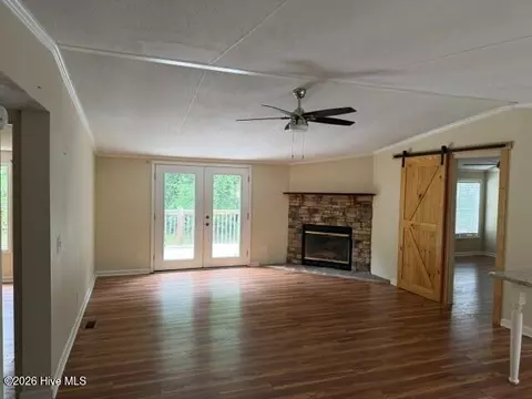Living - 914 Bennock Mill Rd #A, Augusta, GA 30906 photo 1 of 4