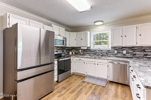 Kitchen - 590 Hoffman Rd, West End, NC 27376 photo 3 of 5