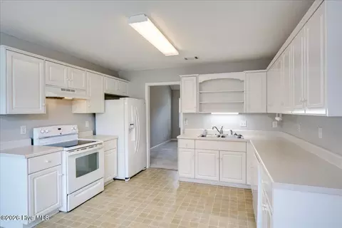 Kitchen - 657 Devon Rd, Grovetown, GA 30813 photo 1 of 3