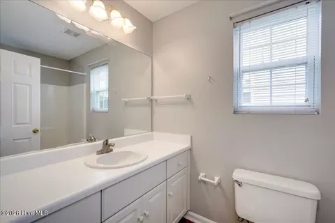 Bath - 657 Devon Rd, Grovetown, GA 30813 photo 1 of 2