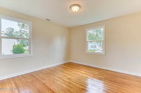 Bedroom - 223 Memory Dr, Augusta, GA 30906 photo 5 of 10