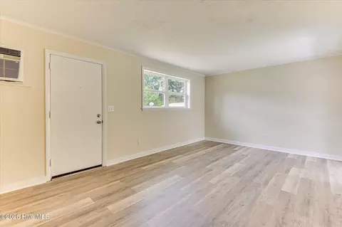 Living - 223 Memory Dr, Augusta, GA 30906 photo 3 of 6