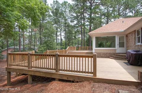 Exterior - 585 Donald Ross Dr, Pinehurst, NC 28374 photo 2 of 16