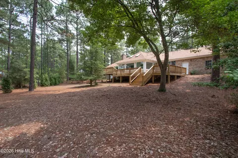 Exterior - 585 Donald Ross Dr, Pinehurst, NC 28374 photo 13 of 16