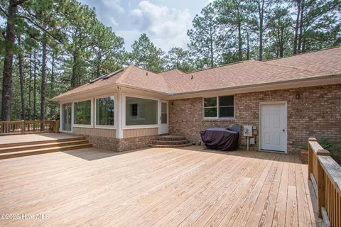 Exterior - 585 Donald Ross Dr, Pinehurst, NC 28374 photo 7 of 16