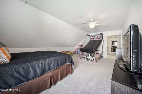 Bedroom - 111 E Barred Owl Dr, Hampstead, NC 28443 photo 3 of 4