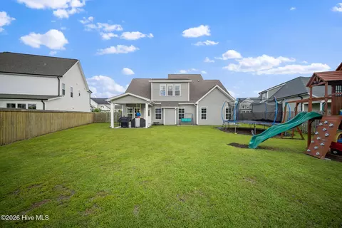 Exterior - 111 E Barred Owl Dr, Hampstead, NC 28443 photo 6 of 9