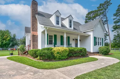 128 S Applewood Ct, Rocky Mount, NC 27803
