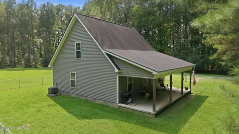 Exterior - 9870 Hwy 33 E, Chocowinity, NC 27817 photo 7 of 11