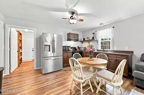 Kitchen - 9870 Hwy 33 E, Chocowinity, NC 27817 photo 1 of 4