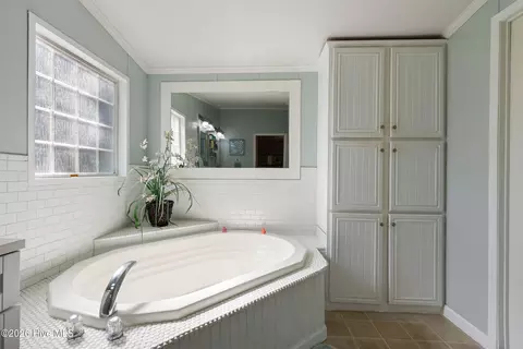 Bath - 7 Racine Dr, Murphy, NC 28906 photo 4 of 5