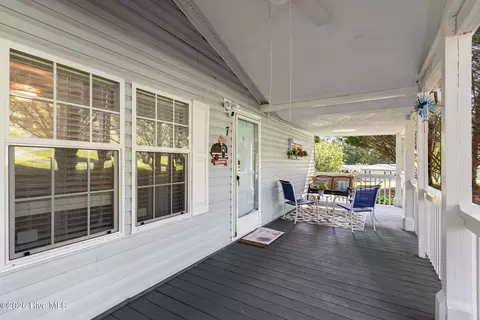 Exterior - 7 Racine Dr, Murphy, NC 28906 photo 2 of 19