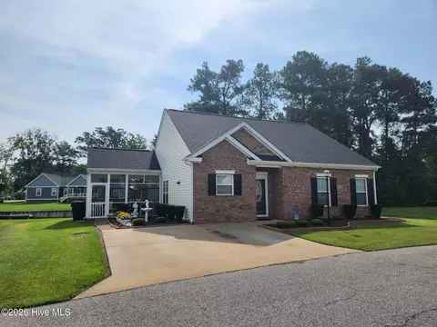 240 Sulidae Ct, Elizabeth City, NC 27909