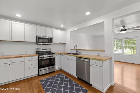 Kitchen - 509 Fluker St, Thomson, GA 30824 photo 1 of 2