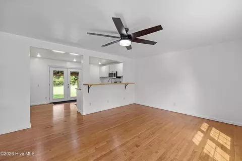 Living - 509 Fluker St, Thomson, GA 30824 photo 1 of 8