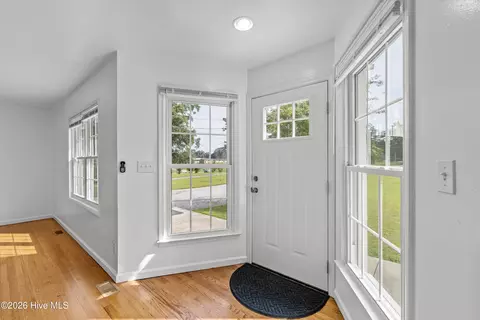 Entry Way - 509 Fluker St, Thomson, GA 30824 photo 3 of 4
